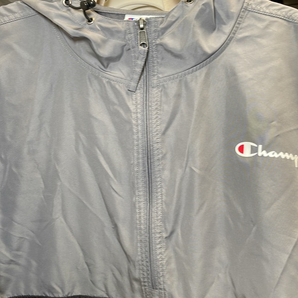 CLOSET CLEAROUT: Mens Champion Rain Jacket Sz XXL - Picture 3 of 4